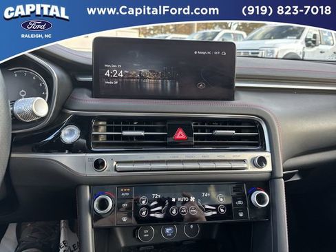 Used 2024 Genesis G70 3.3T Advanced w/ Sport Prestige Package image 24