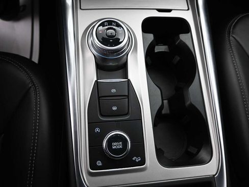 Used 2023 Ford Explorer XLT w/ Equipment Group 202A image 15