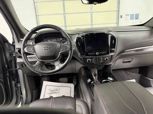 Used 2023 Chevrolet Traverse RS w/ LPO, Cargo Package AWD/4WD image 25