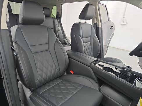 New 2026 Nissan Rogue Platinum AWD/4WD image 10