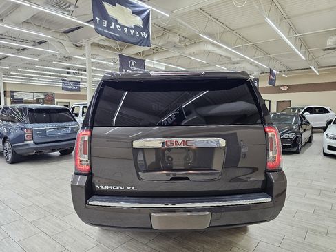 Used 2019 GMC Yukon XL Denali w/ Open Road Package image 7
