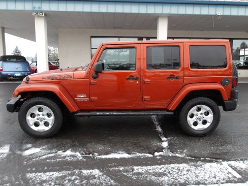 Used 2014 Jeep Wrangler Unlimited Sahara w/ Mopar Chrome Edition Group image 2