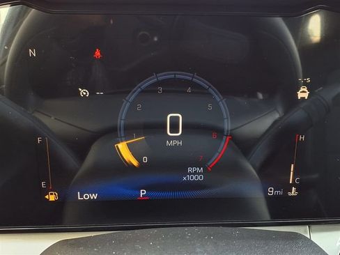 Used 2026 Chevrolet Trax LT FWD image 13