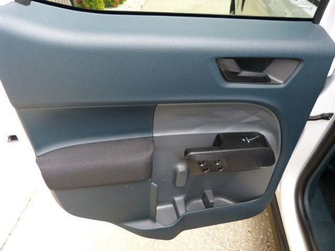 Used 2025 Ford Maverick XL w/ Equipment Group 102A image 22