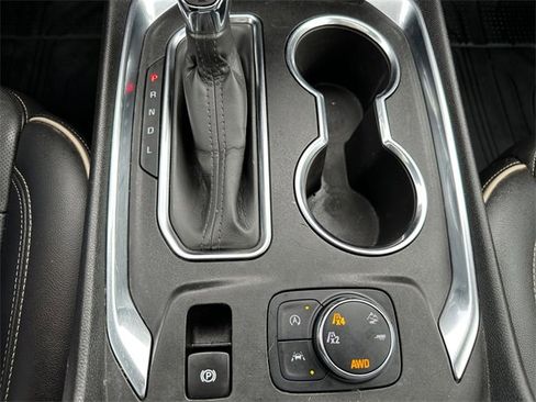 Used 2023 Chevrolet Traverse Premier w/ Redline Edition image 24