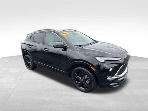 Used 2024 Buick Encore GX Sport Touring w/ Comfort Package image 3