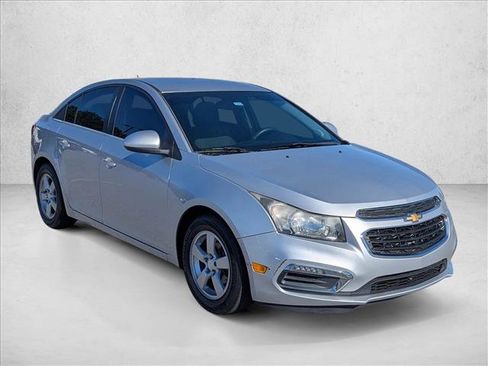 Used 2016 Chevrolet Cruze LT w/ Technology Package image 3