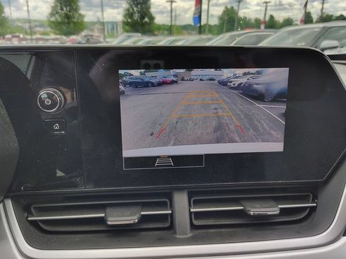 Certified 2024 Chevrolet Trax LS w/ Driver Confidence Package FWD image 14