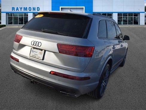Used 2019 Audi Q7 3.0T Prestige w/ Prestige Package image 3