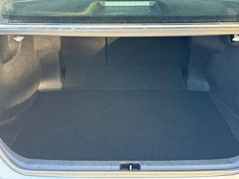 Used 2025 Toyota Camry SE image 9