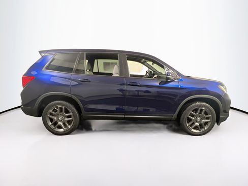 Used 2023 Honda Passport EX-L image 4