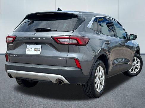 Used 2024 Ford Escape Active AWD/4WD image 2
