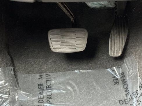 Used 2024 Chevrolet Colorado Trail Boss w/ Technology Package image 42