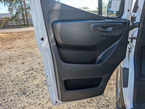 Used 2024 Mercedes-Benz Sprinter 3500 image 22