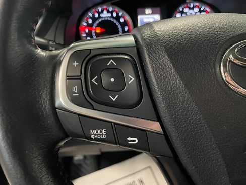 Used 2016 Toyota Camry SE FWD image 11