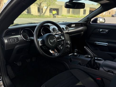 Used 2016 Ford Mustang GT w/ GT Performance Package RWD image 10