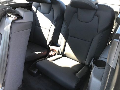 New 2026 Volvo XC90 B6 Plus w/ Protection Package Premier image 37