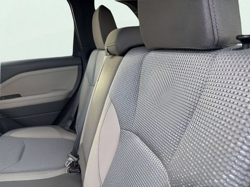Certified 2025 Subaru Forester Premium AWD/4WD image 12