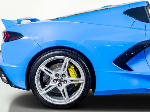 Used 2020 Chevrolet Corvette Stingray Premium Cpe w/ 3LT Preferred Equipment Group RWD image 9