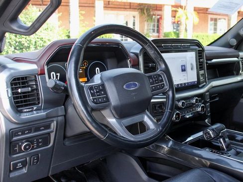 Used 2021 Ford F150 Lariat w/ Equipment Group 502A High image 19