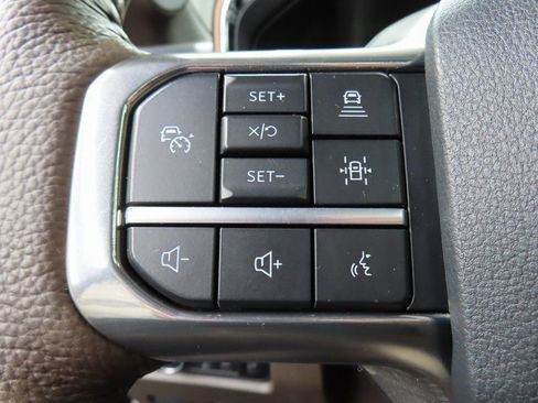 Used 2025 Ford F450 King Ranch w/ Chrome Package image 68