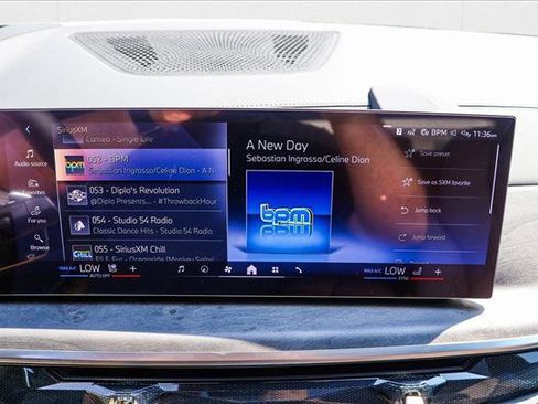 Used 2026 BMW X5 xDrive50e w/ Executive Package image 15