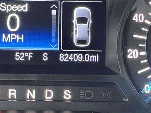 Used 2017 Ford Edge SEL image 23