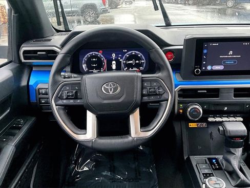 Used 2025 Toyota 4Runner TRD Off-Road image 5