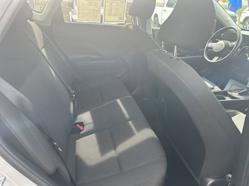 Used 2024 Hyundai Kona SEL AWD/4WD image 19