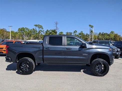 Used 2021 Chevrolet Silverado 1500 RST image 3