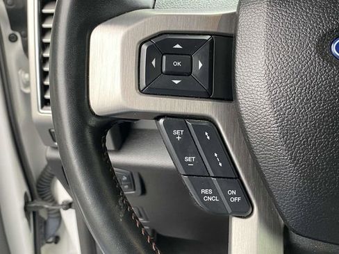 Certified 2021 Ford F250 Platinum w/ FX4 Off-Road Package image 25