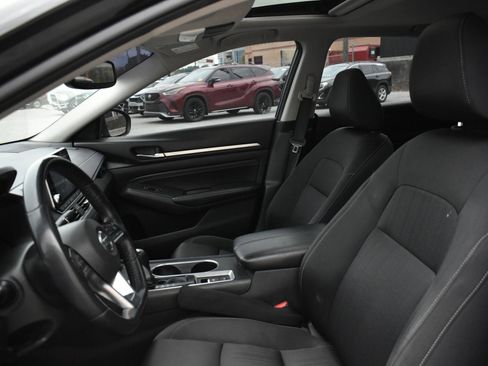 Used 2019 Nissan Altima 2.5 SV AWD/4WD image 13