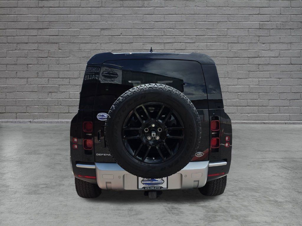Used 2020 Land Rover Defender 110 S AWD/4WD image 7
