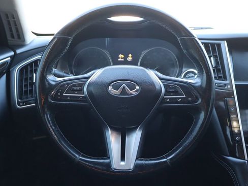 Used 2018 INFINITI Q50 Luxe w/ Essential Package (3.0T Luxe) image 18