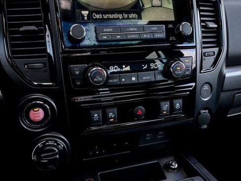 Used 2021 Nissan Titan PRO-4X w/ Pro-4x Convenience Package image 34