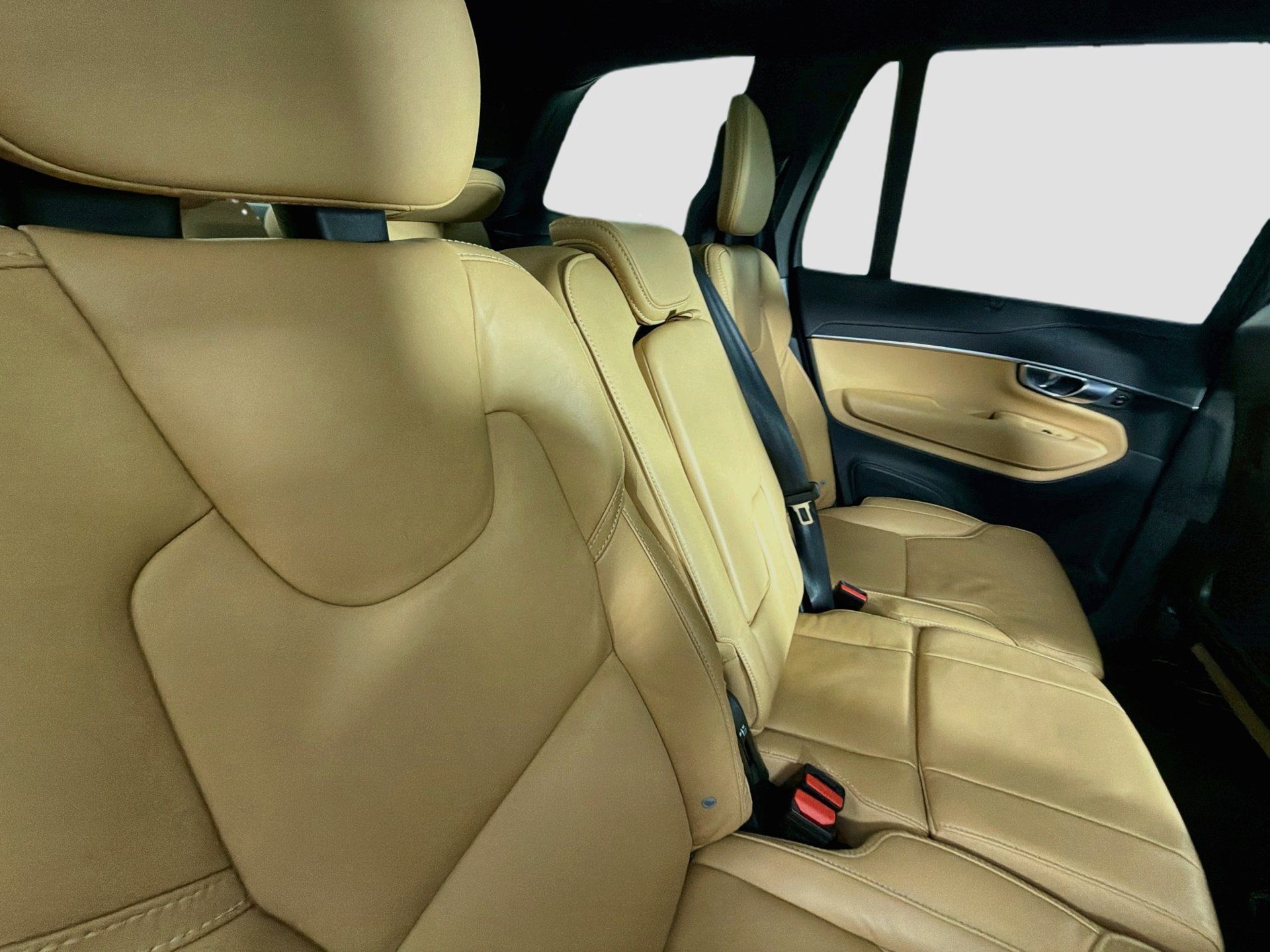 Used 2023 Volvo XC90 B6 Ultimate AWD/4WD image 29