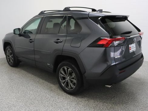 Used 2023 Toyota RAV4 XLE Premium AWD/4WD image 9