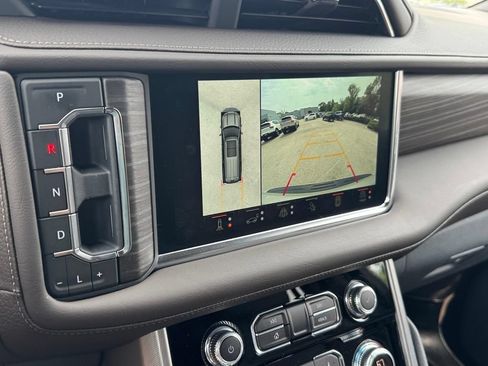 Used 2023 GMC Yukon XL Denali w/ Advanced Technology Package AWD/4WD image 20