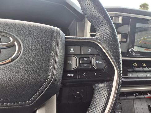Used 2022 Toyota Tundra SR5 AWD/4WD image 32