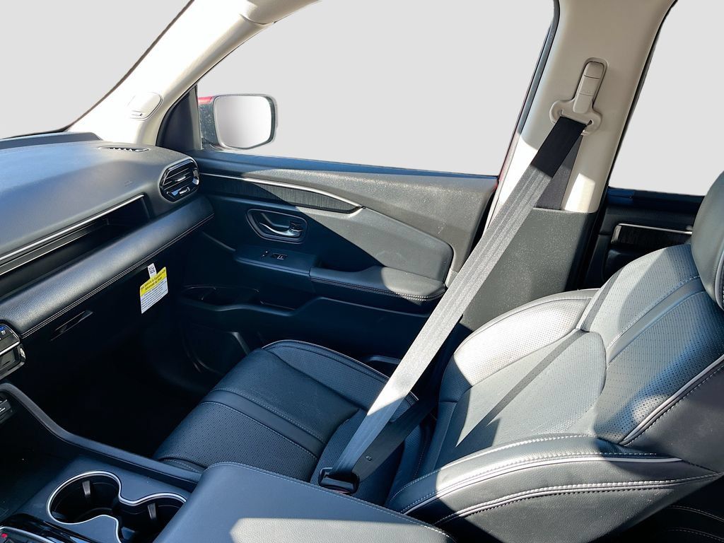 Used 2025 Honda Pilot Elite image 25