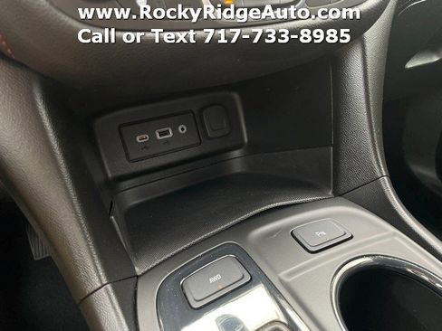 Used 2022 Chevrolet Equinox RS w/ LPO, Floor Liner Package AWD/4WD image 27