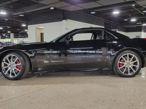 Used 2008 Cadillac XLR V RWD image 5