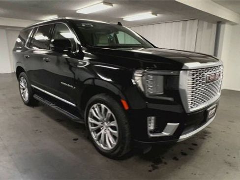 Used 2021 GMC Yukon Denali image 2