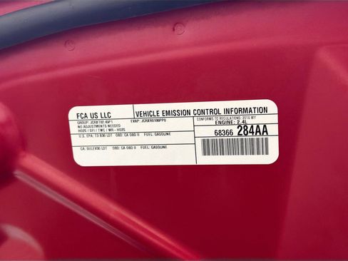 Used 2018 Jeep Compass Latitude image 16