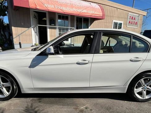 Used 2015 BMW 320i Sedan image 4