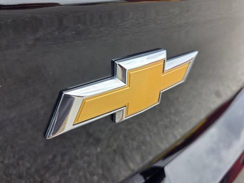 Used 2017 Chevrolet Cruze LT w/ Convenience Package FWD image 15
