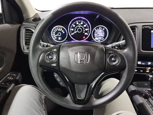 Used 2018 Honda HR-V EX image 18