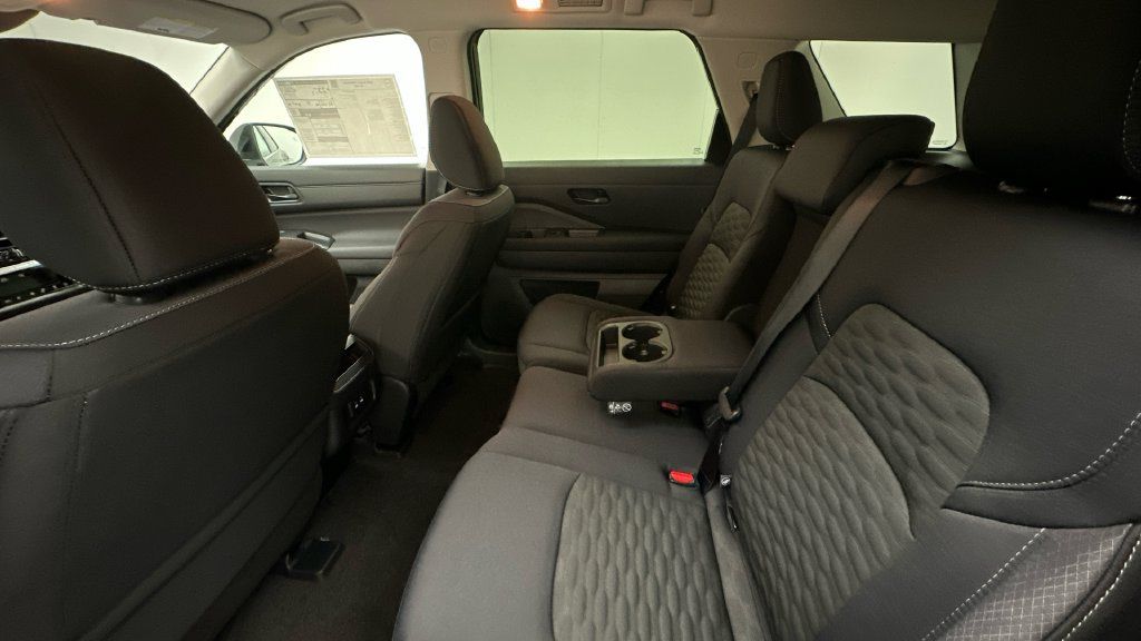 New 2026 Nissan Pathfinder SV AWD/4WD image 10