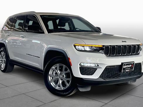 Used 2023 Jeep Grand Cherokee Limited image 2