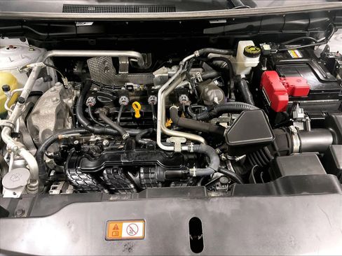 Used 2024 Mitsubishi Outlander SE image 34